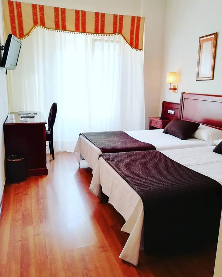 1907 Hotel Gijon